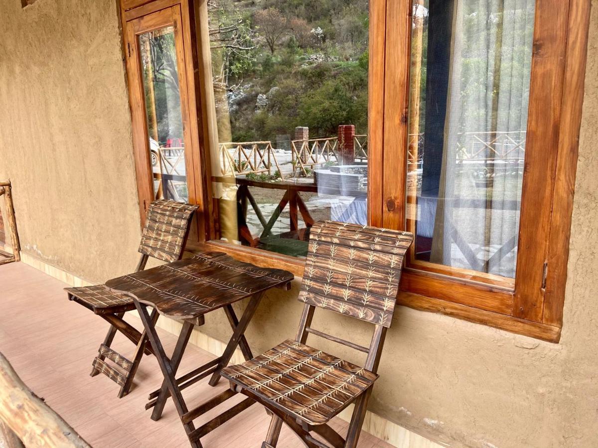 Shivadya Tirthan - Tirthan Valley Banjar Luaran gambar
