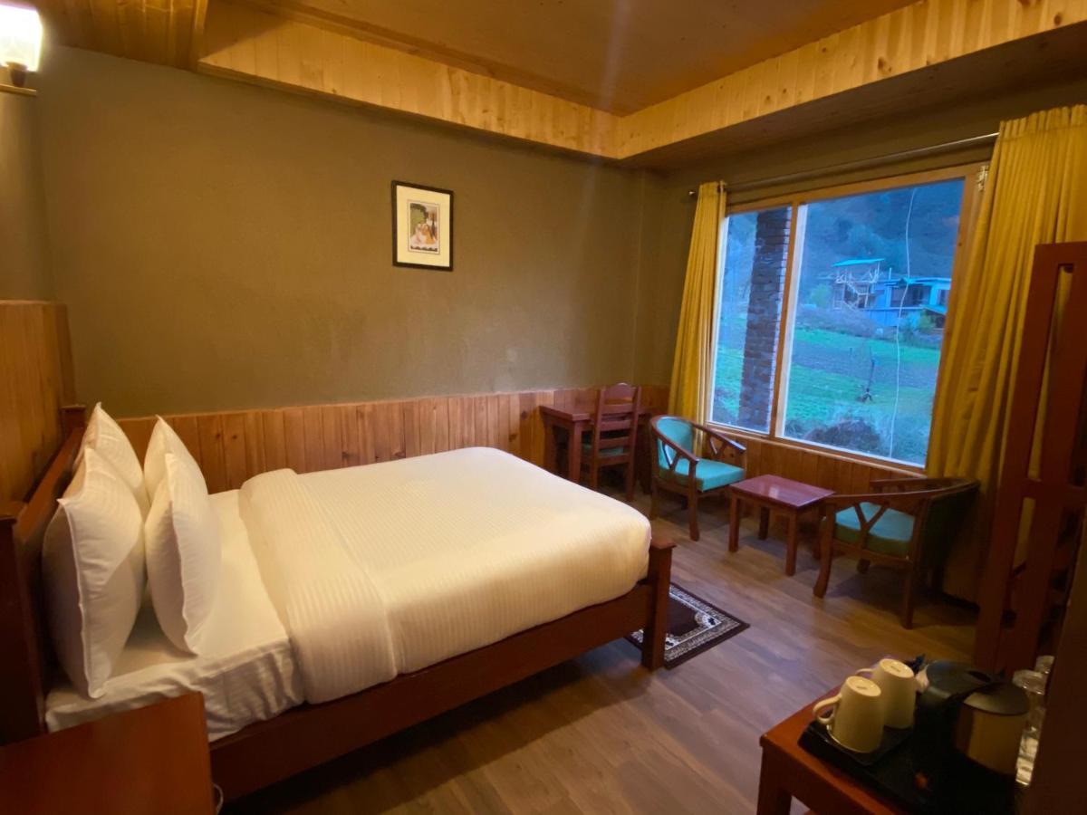 Shivadya Tirthan - Tirthan Valley Banjar Luaran gambar