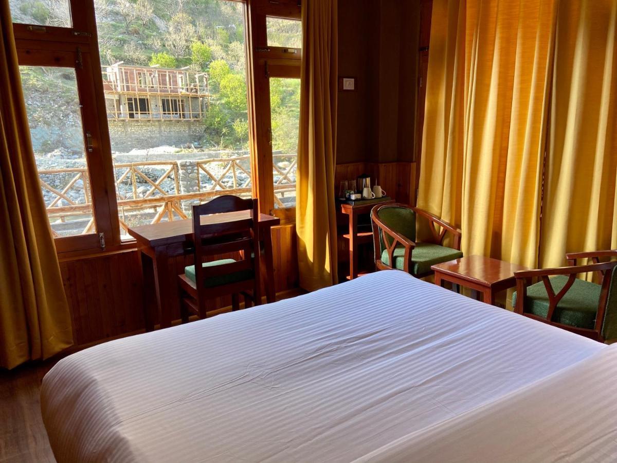 Shivadya Tirthan - Tirthan Valley Banjar Luaran gambar