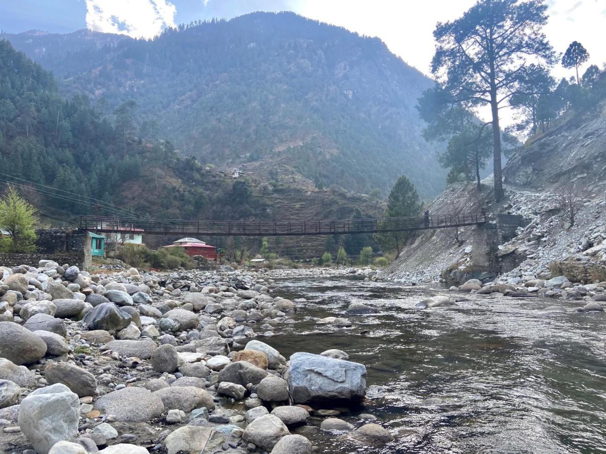 Shivadya Tirthan - Tirthan Valley Banjar Luaran gambar