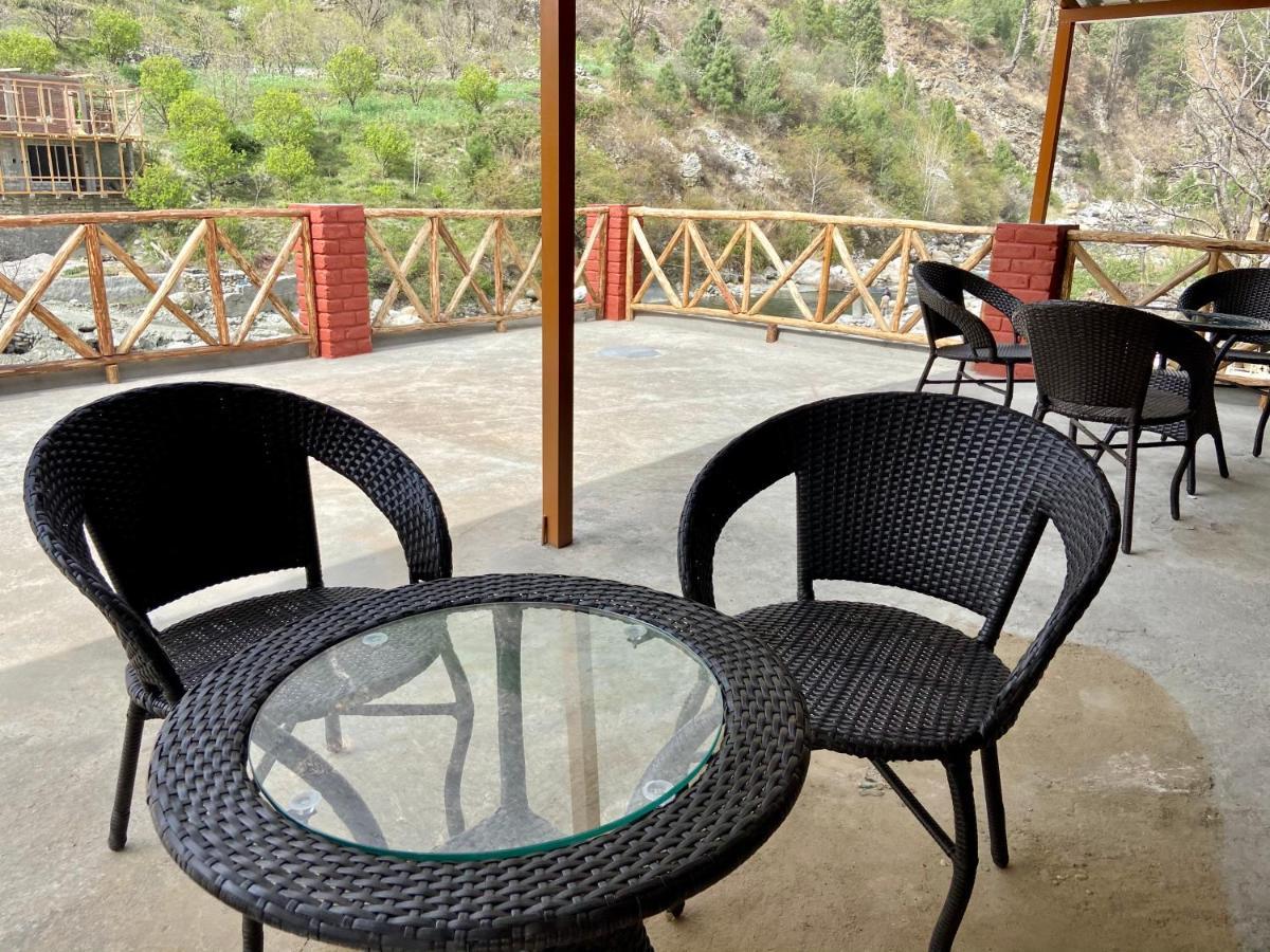 Shivadya Tirthan - Tirthan Valley Banjar Luaran gambar