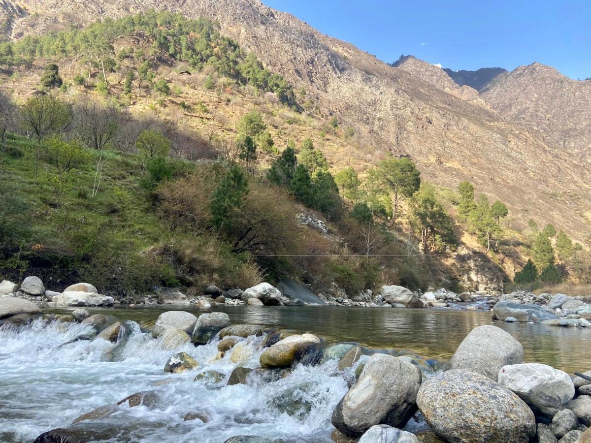 Shivadya Tirthan - Tirthan Valley Banjar Luaran gambar