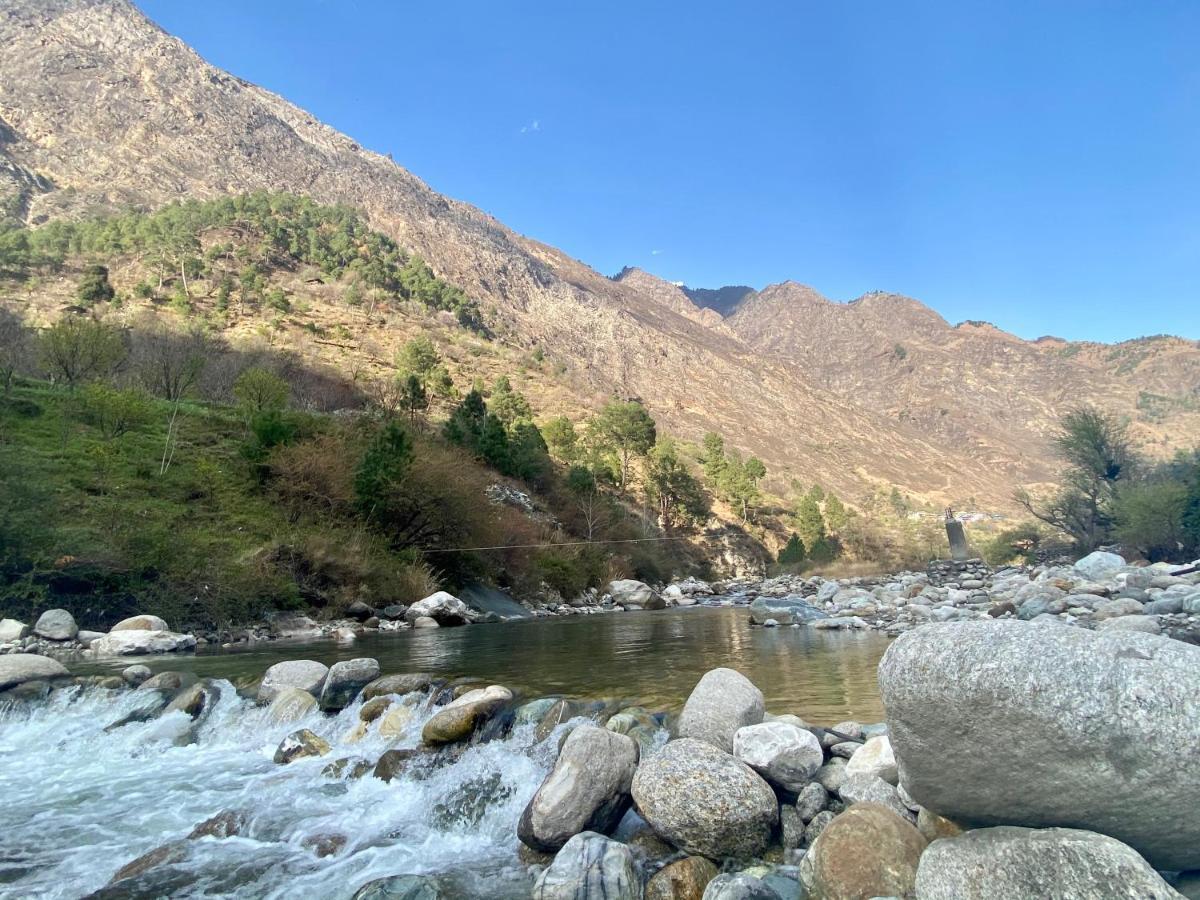 Shivadya Tirthan - Tirthan Valley Banjar Luaran gambar