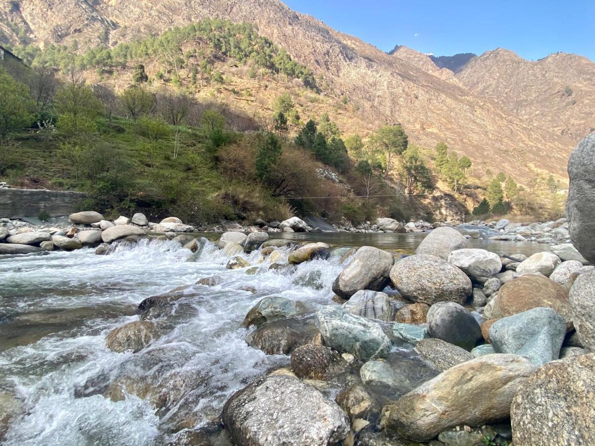 Shivadya Tirthan - Tirthan Valley Banjar Luaran gambar