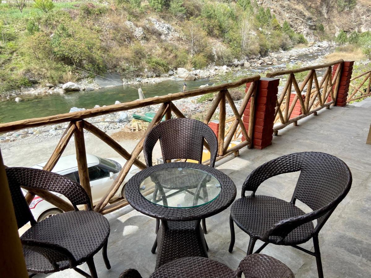 Shivadya Tirthan - Tirthan Valley Banjar Luaran gambar
