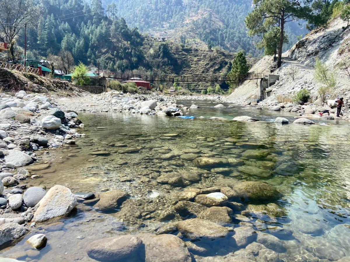 Shivadya Tirthan - Tirthan Valley Banjar Luaran gambar