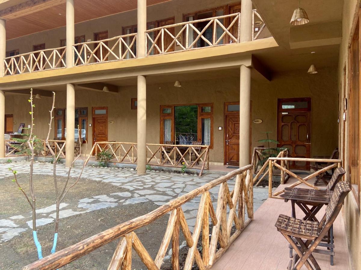 Shivadya Tirthan - Tirthan Valley Banjar Luaran gambar