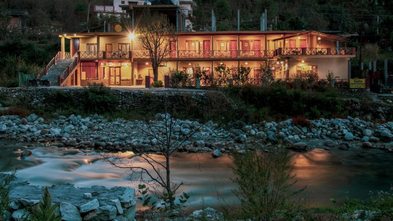 Shivadya Tirthan - Tirthan Valley Banjar Luaran gambar