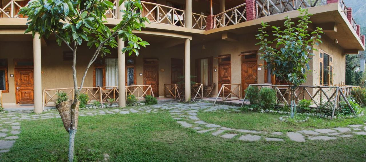 Shivadya Tirthan - Tirthan Valley Banjar Luaran gambar