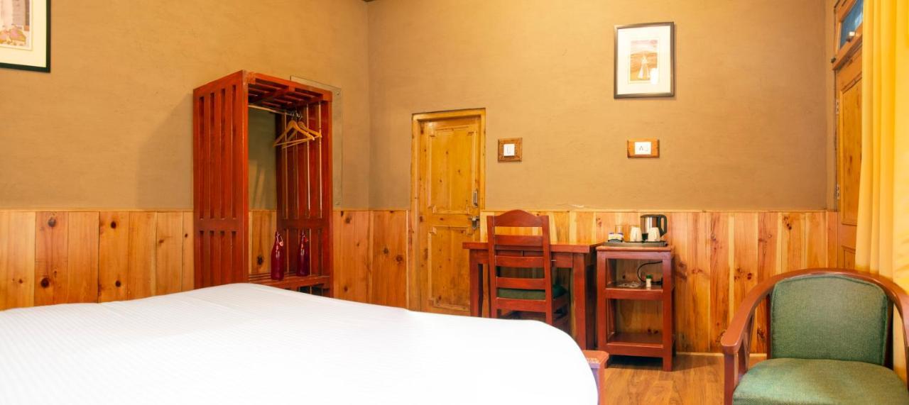 Shivadya Tirthan - Tirthan Valley Banjar Luaran gambar