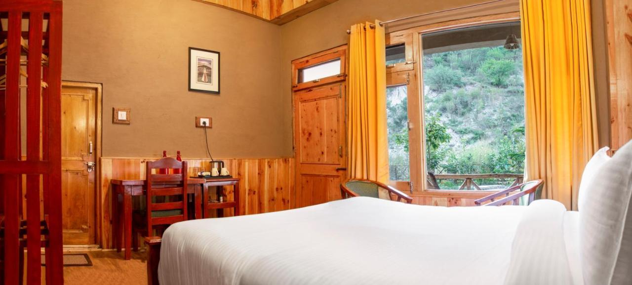 Shivadya Tirthan - Tirthan Valley Banjar Luaran gambar